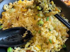 -老娘舅餐厅(黄龙体育中心店)