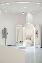 -COLOUR ·婚纱礼服馆(贡湖大道店)