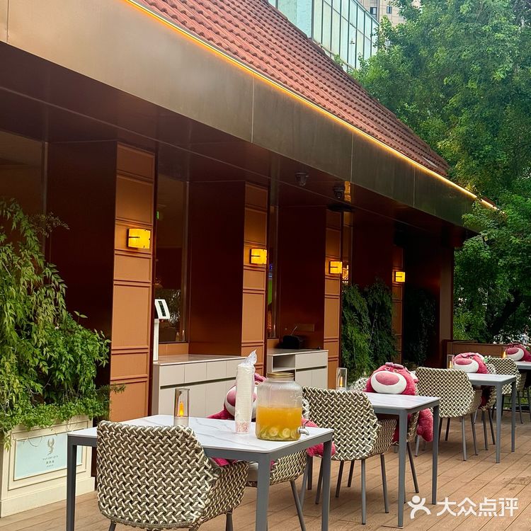 南京地标餐厅告白?这份“金陵热恋”攻略请收下