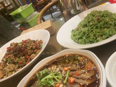 -钵家大院·地道湖北菜(江夏·大花岭店)