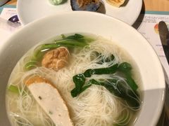 -彩虹云霄酒店75层国际自助餐