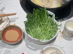 -三人行骨头王火锅(长寿店)