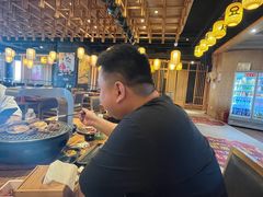 -金刚山黑牛炭火自助烤肉(西大望路店)