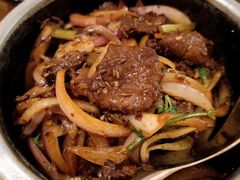 石锅孜然羊肉-君悦酒店·1881·北京烤鸭