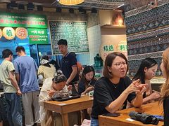 -云阿蛮云南生烫牛肉米线(奉贤路店)