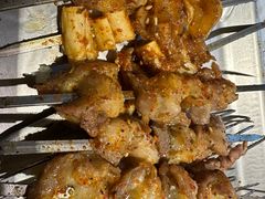 -三个大叔烤羊肉串·歌手驻唱·碳烤鲜肉(西三旗店)
