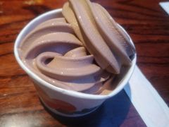冰淇淋-三个蒙古大叔羊肉串(大宁店)