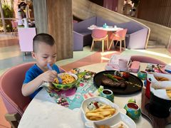 -水桶王国主题餐厅·聚会·生日派对·亲子活动·家庭套餐(亚龙湾希尔顿店)