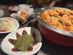 -胖哥俩肉蟹煲(华贸店)