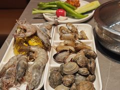 -黑金·寻焰自助百汇·烤肉·火锅(中街店)
