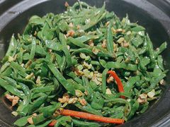 麻虾酱炒梅豆-金枝玉叶上海人家食府(三里河店)