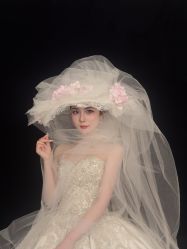 -雪中彩影婚纱摄影·微光艺术中心