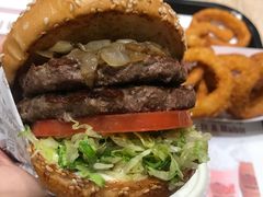 -The Habit Burger Grill 哈比特汉堡(爱琴海店)