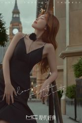 -现代经典婚纱摄影