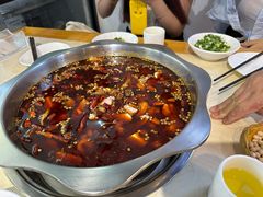 -味之溢美蛙仔姜兔·肥肠鱼•耗儿鱼(文星店)