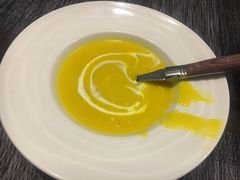 -悦享绿山墙西餐厅