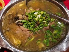 -谢老五跷脚牛肉·非遗传承店