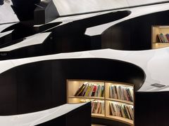 -涨巢·潮玩水疗局