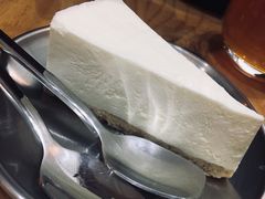 纯粹芝士蛋糕-无牌咖啡&酒馆