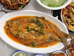-丹水桥地锅鱼·翘嘴鲌·地方特色全鱼宴(丹江口大坝店)