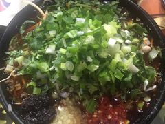 -椒点传统串串香