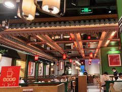 大堂-江边城外烤全鱼(世茂广场店)