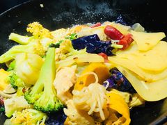 -万记麻辣烫国展总店