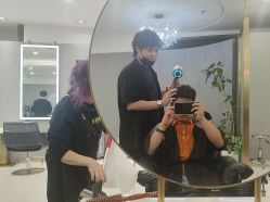 点击看大图 -八佰伴8008星级形象店