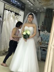 -予白婚纱礼服馆