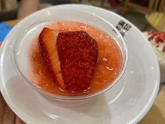 草莓意式奶冻-满记甜品(北城天街二店)