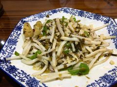 太湖芦苇根炒肉丝-呼吸森林·生态农庄农家乐私房菜