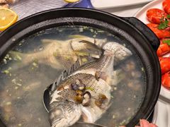 -鑫悦楼煎蟹·16年海鲜大排档