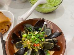 -李与白包子铺(桐梓林店)