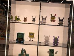 -泡泡玛特POPMART(侨福芳草地店)