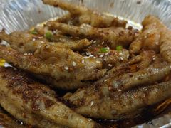 卤凤爪-巴厘龙虾·榜首油焖大虾(音乐学院·沿江酒馆店)