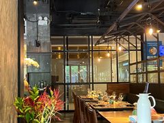 -Carbon莫卡哆·意大利复古集市餐厅(杭州大厦店)