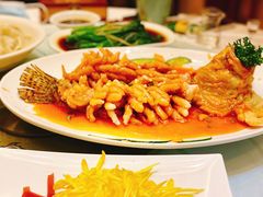 松鼠桂鱼。-鹿鸣春饭店(总店)