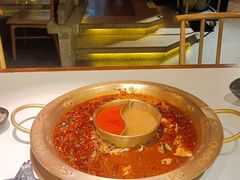 -哥老官重庆美蛙鱼头(西湖银泰十一哥店)