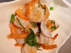 龙井凤尾虾仁-桂满陇·手作小笼包&江南叫花鸡(中山公园店)