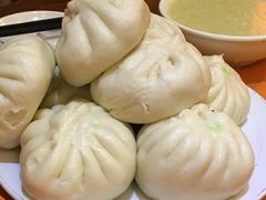 豆芽菜馅包子-石头门坎