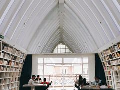 -钟书阁(松江泰晤士小镇店)