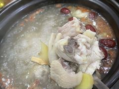 -濠轩阁特色生蚝火锅(水湾路店)