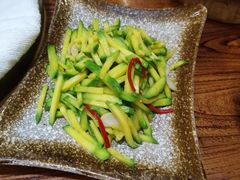 小炒云南瓜丝-滇香肴·云南菜蒸汽石锅鱼(云南北路店)