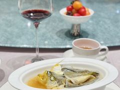 -景月阁空中食府(希尔顿酒店)