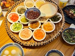 -包整·丝娃娃(一览甲秀楼风景店)