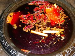-红九格老火锅(三峡广场店)