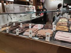 面包甜点陈列柜-Laderach 莱德拉(上海环贸iapm店)