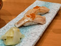 炙烤三文鱼大腹握寿司-簡一·割烹·和牛夀喜燒(西水东店)