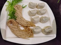 -金陵饭店 56F 家·海鲜火锅餐厅