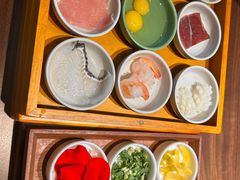 -良米山·云南野生菌过桥米线(上海首店)